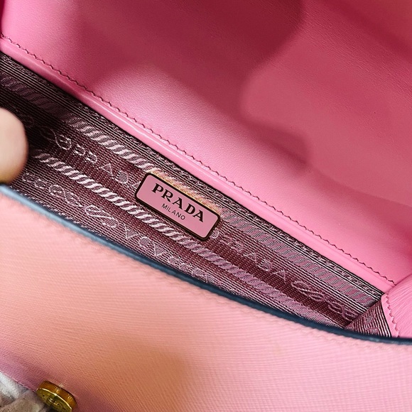 PRADA Pink Saffiano Chain Shoulder Bag. - Picture 4 of 6